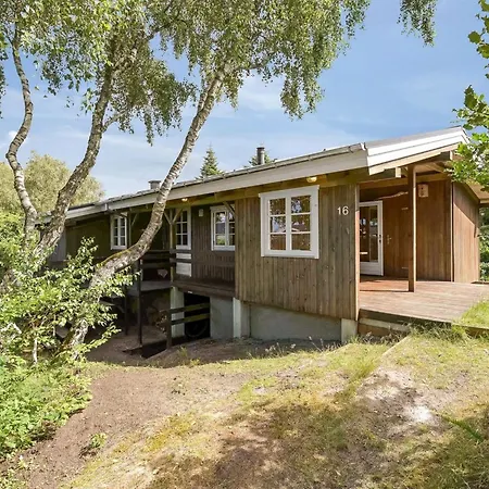 Jarno - 150m From The Sea By Interhome