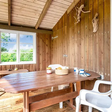 Jarno - 150m From The Sea By Interhome