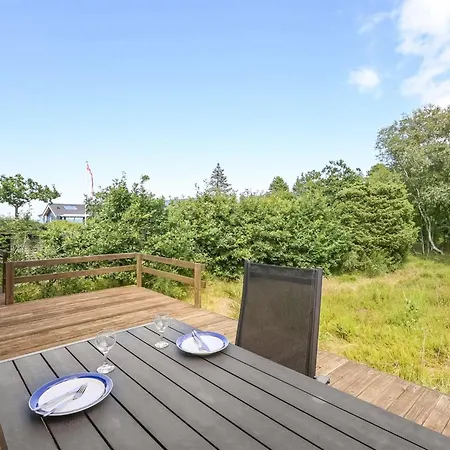 Jarno - 150m From The Sea By Interhome *