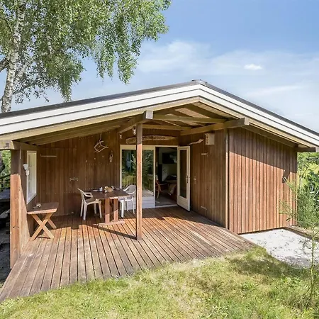 Jarno - 150m From The Sea By Interhome *